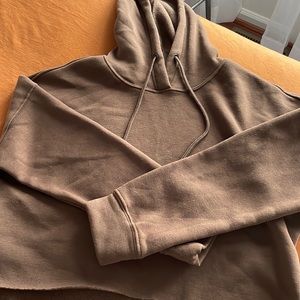 WINDSOR Brown cropped hoodie